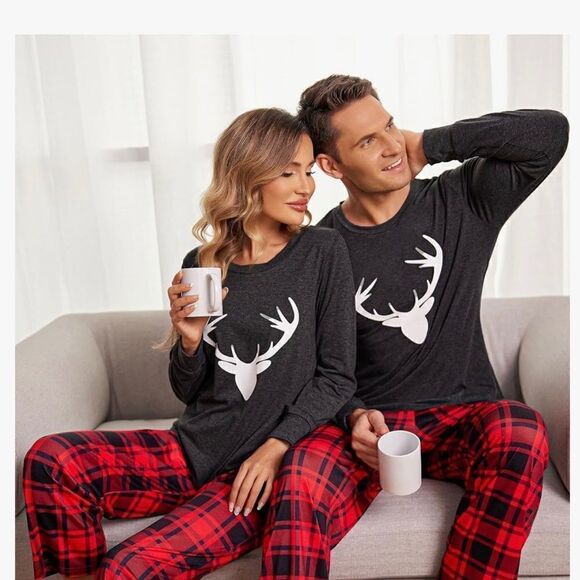 Ekaoer Gray and white Moose print holiday pajama set for women size large NWT - Picture 1 of 15